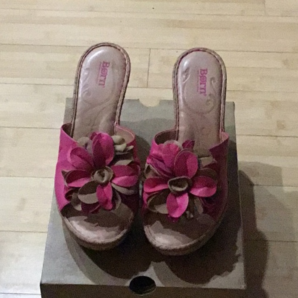 Born Lovina Fuxia